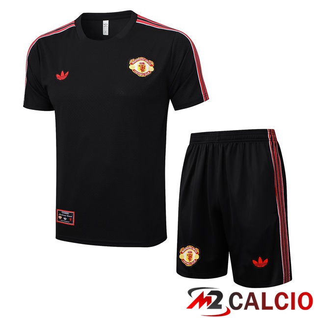 Insieme T Shirt Allenamento Manchester United + Pantaloncini Nero 2025/2026